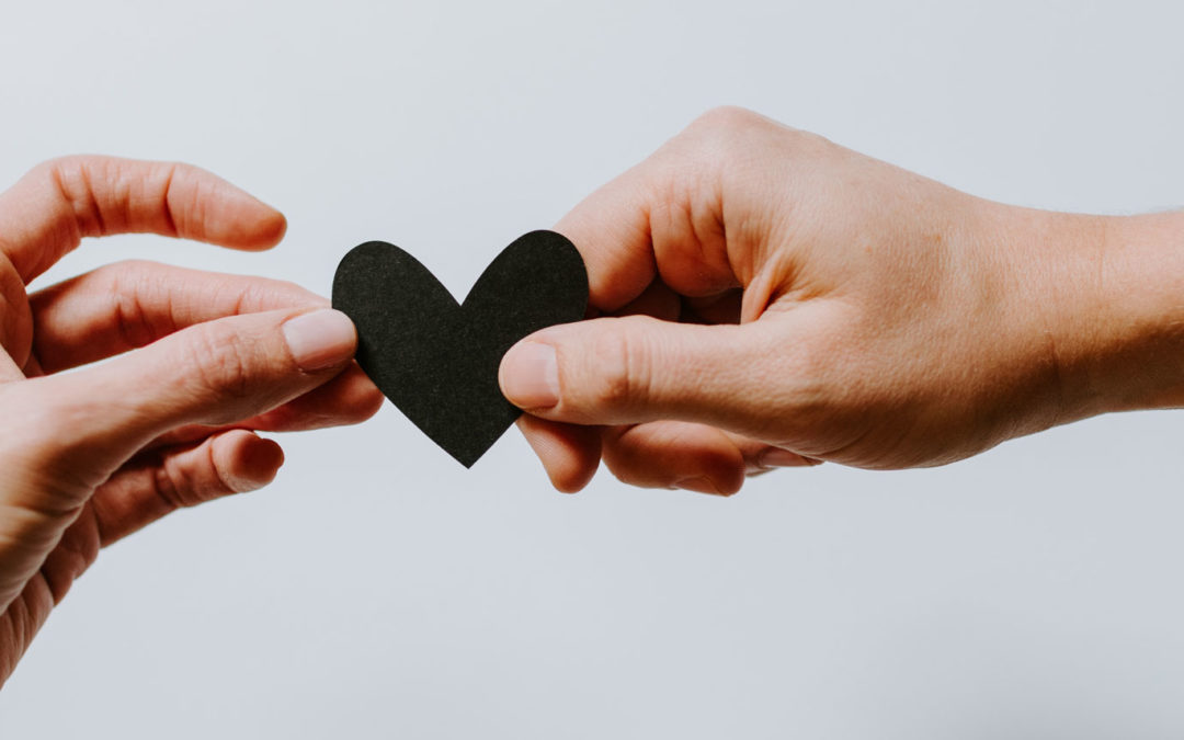 Communication dans le couple : 3 erreurs à éviter et 3 outils pour enfin s’écouter !