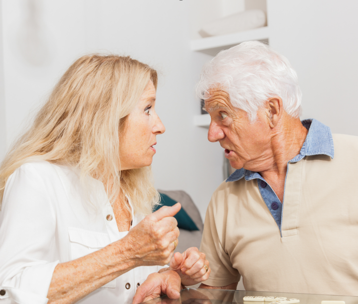 Un couple dans la fleur de l'âge se dispute
